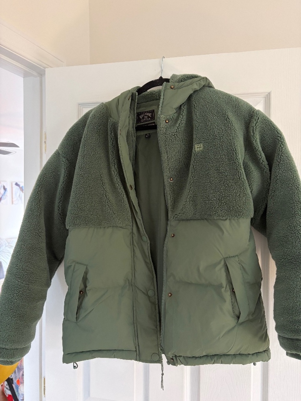 ✨ Billabong Sherpa Puffer Jacket The coziest oversized winter jacket in the perf